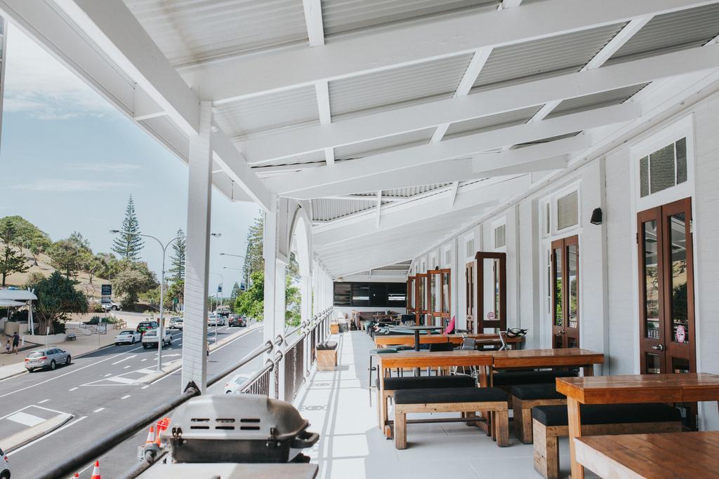 Coolangatta Sands Hotel Exterior photo